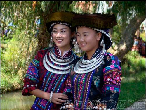 穿青人成中国第57个民族引热议