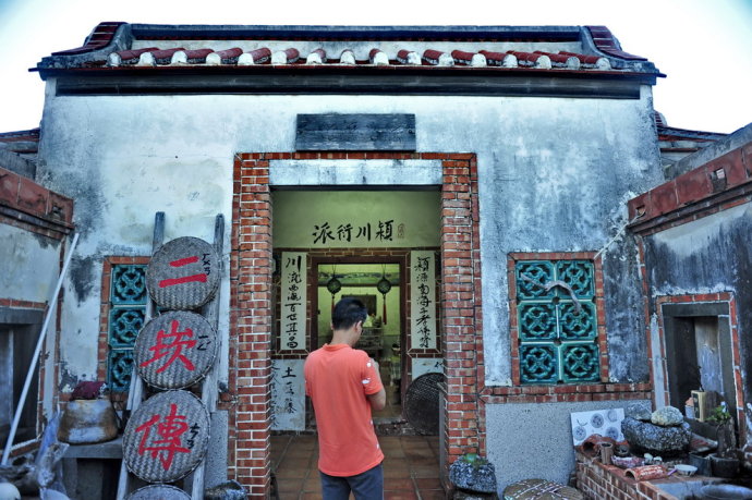 原创外婆的澎湖湾坐着邮轮穿越海峡去看你