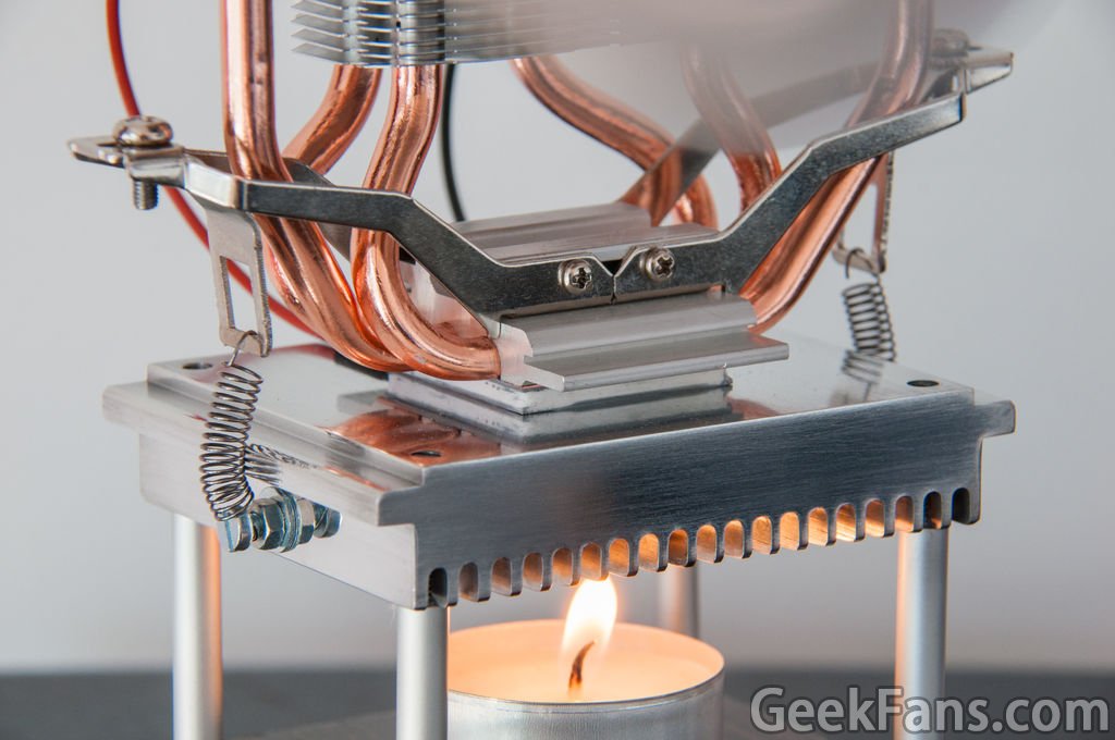 视频蜡烛驱动的温差发电机带动风扇