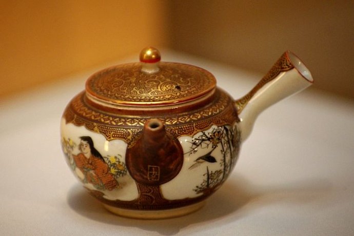 日本文物精品展萨摩烧瓷器