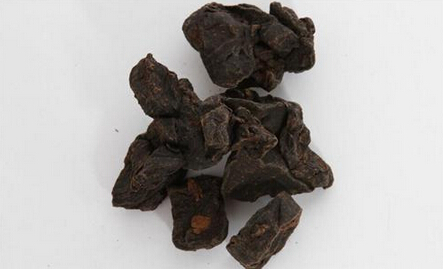 肾结石怎么治好排石汤金钱草,海金沙,石韦,车前草,萹蓄,公英,厚朴