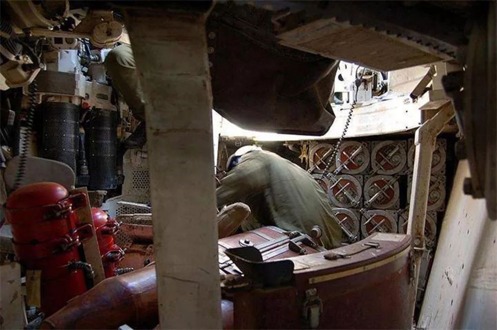 以色列梅卡瓦坦克内部空间与想象有很大差异