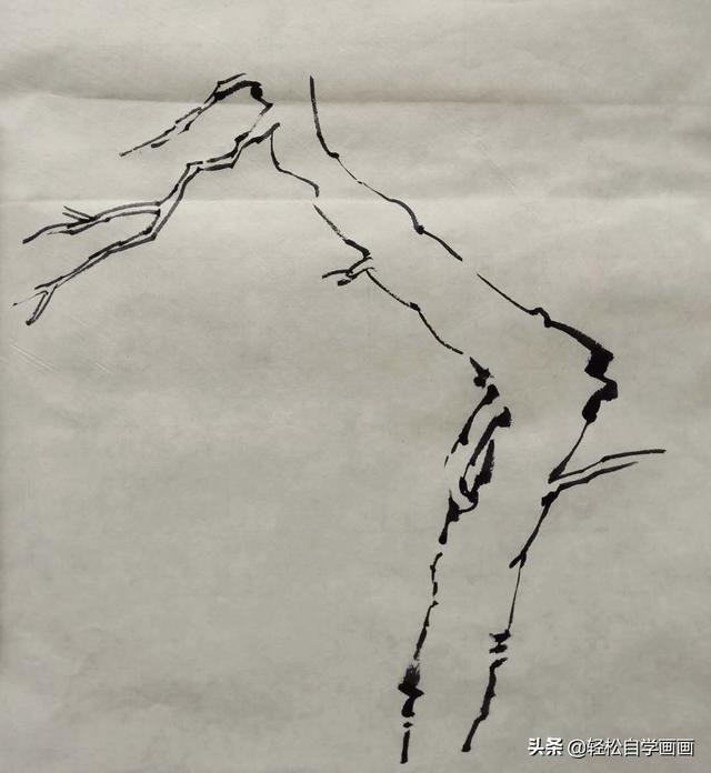 枝干造型挺拔自然,双勾细枝淡墨侧锋枯笔皴擦,入笔像砌砖,长方形结构