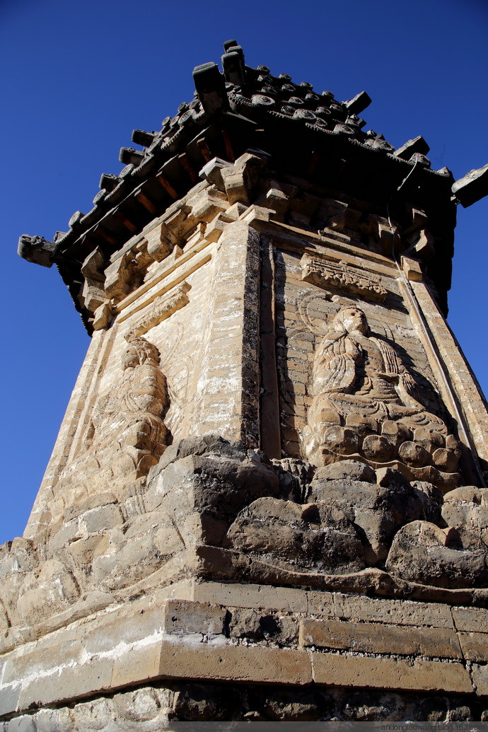 辽宁绥中妙峰寺双塔辽国保