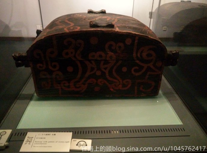 湖北博物馆曾侯乙墓之衣箱