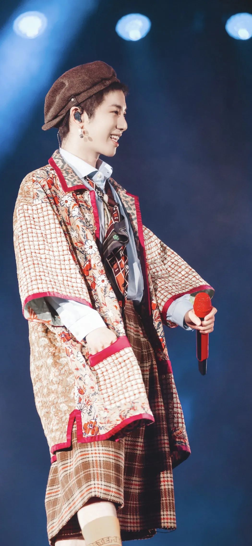 华晨宇壁纸微信朋友圈背景图,文字背景图,图片大全