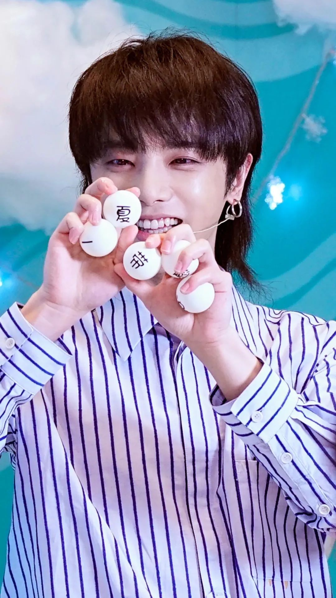 华晨宇壁纸微信朋友圈背景图,文字背景图,图片大全