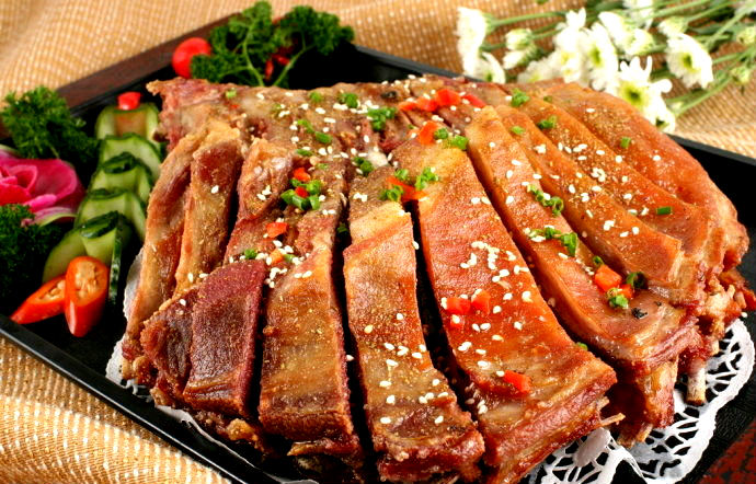 新疆美食新疆特色美食塞外羊排图组