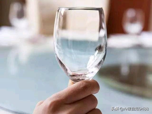 敬自己一杯酒您最想对自己说什么悟空问答