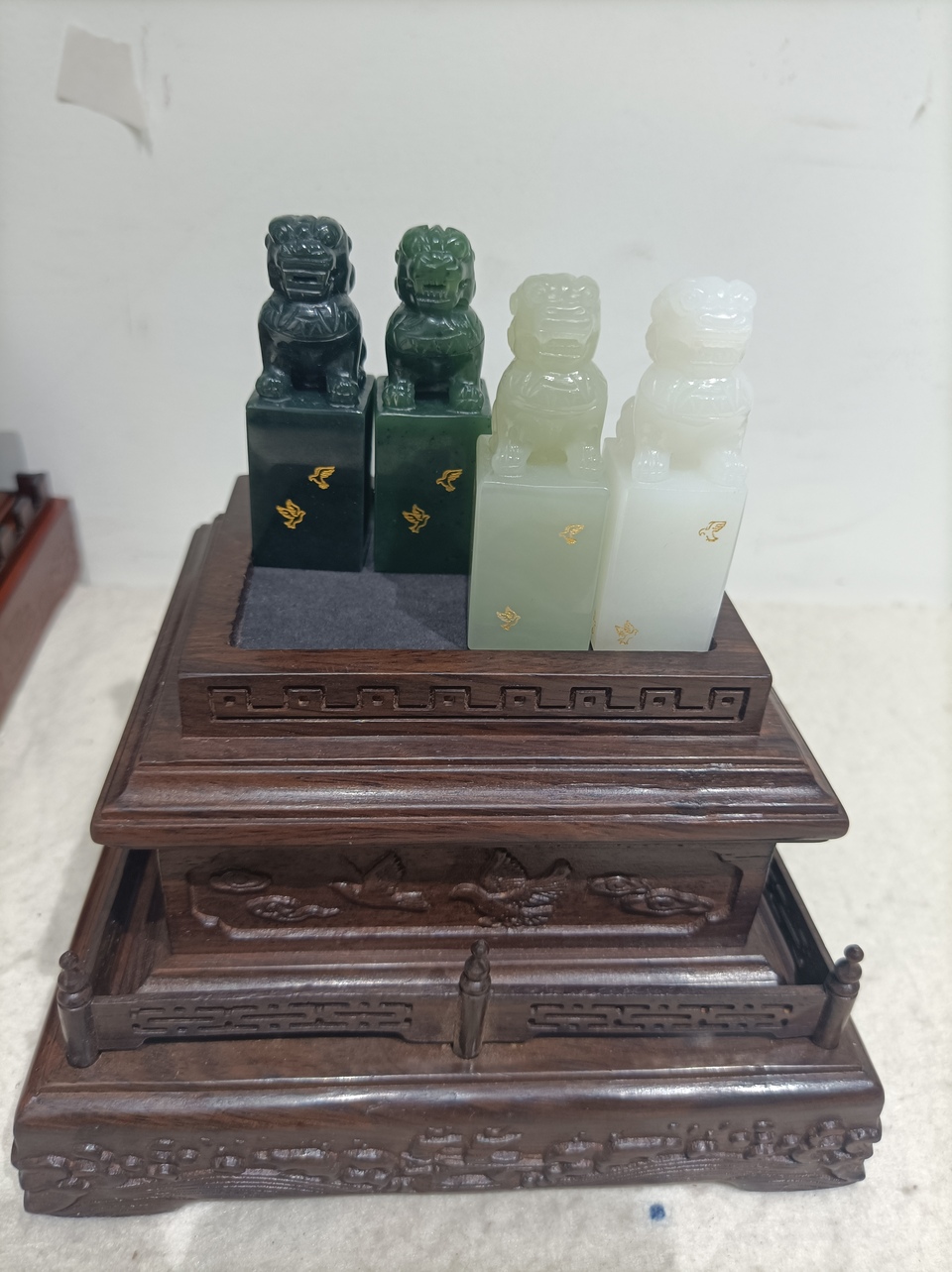 袁广如醒狮腾龙玉玺首个"通体高浮雕"玺制大型玉雕作品