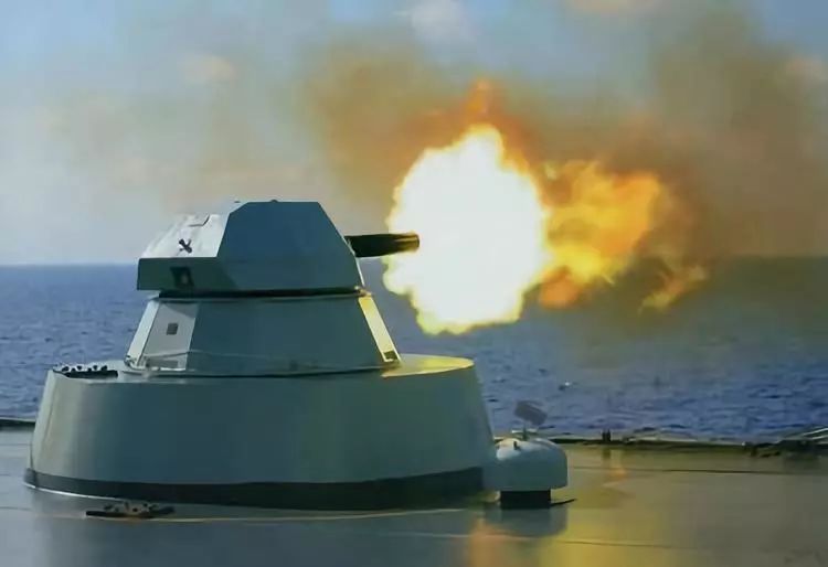 这款ak-630是俄国制全自动海军舰载六管加特林机炮,可安装在雷达,闭路