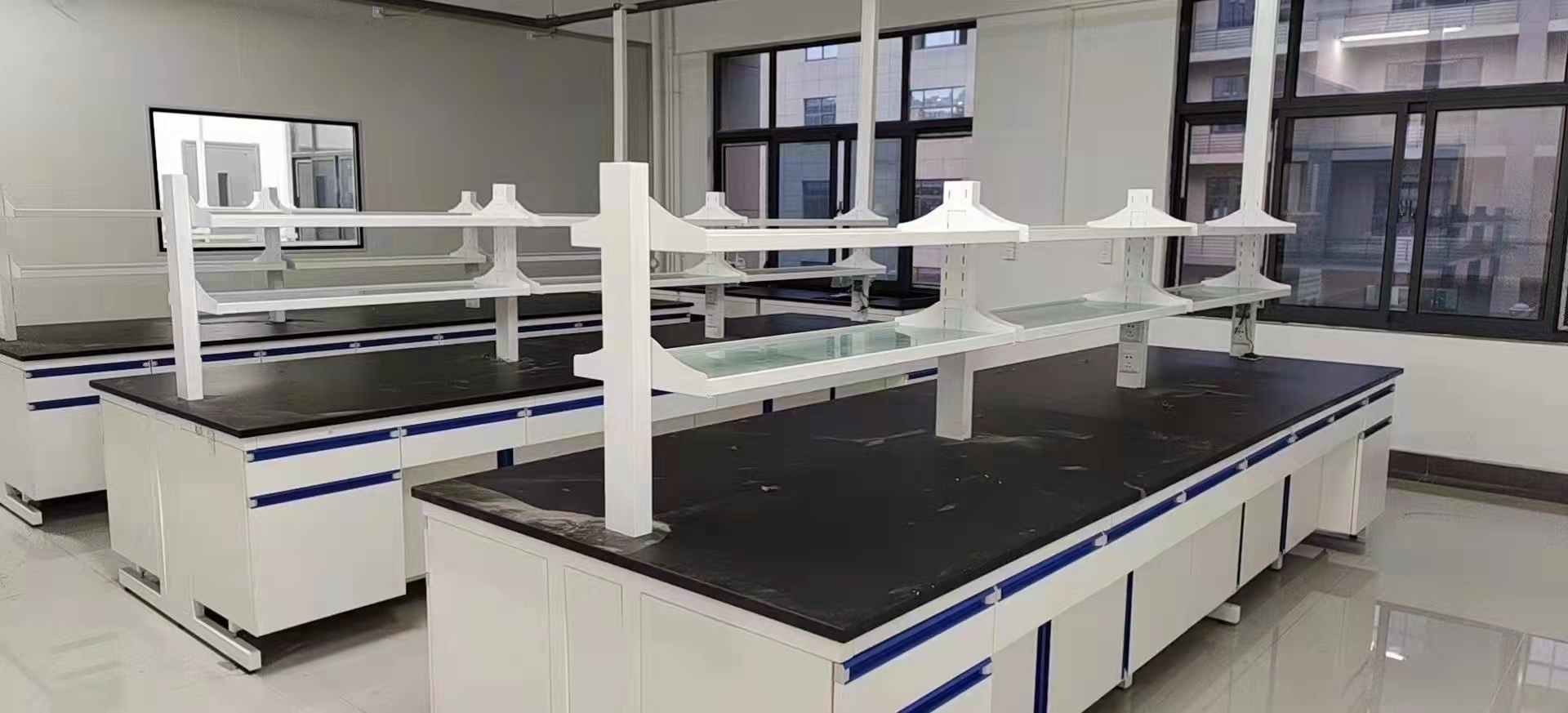 北京薪辉试剂架北京实验台实验台厂家哪家好薪辉科技实验室家具